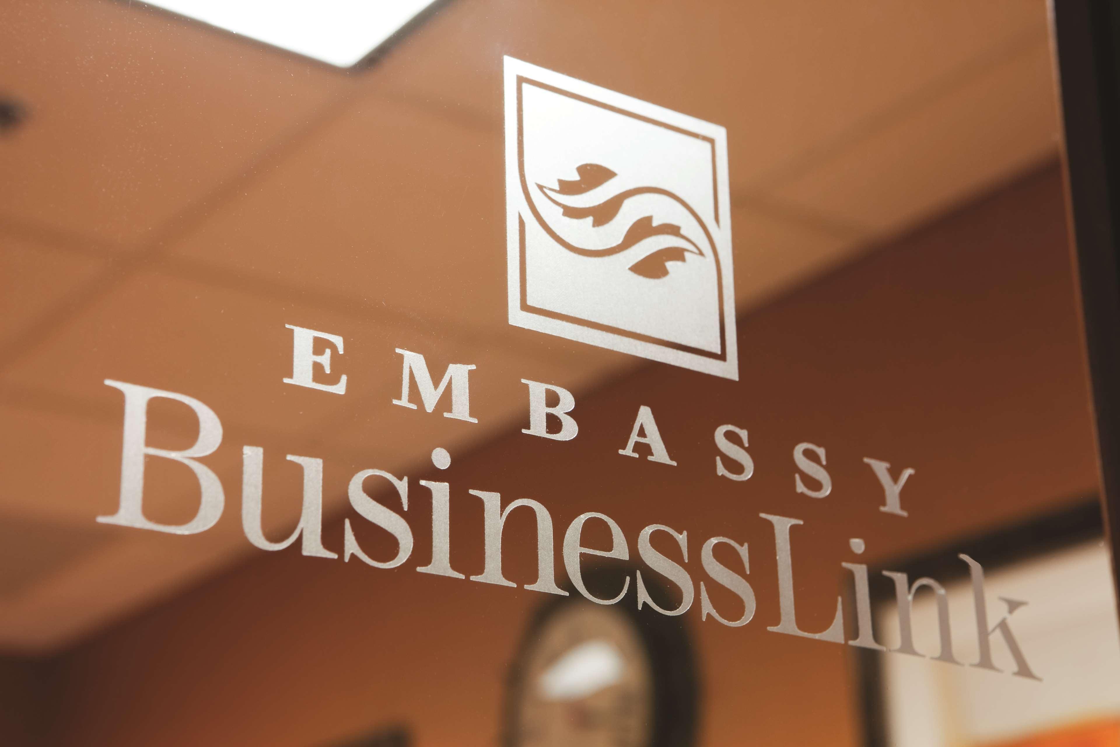 Embassy Suites East Peoria Hotel And Riverfront Conference Center Exterior foto