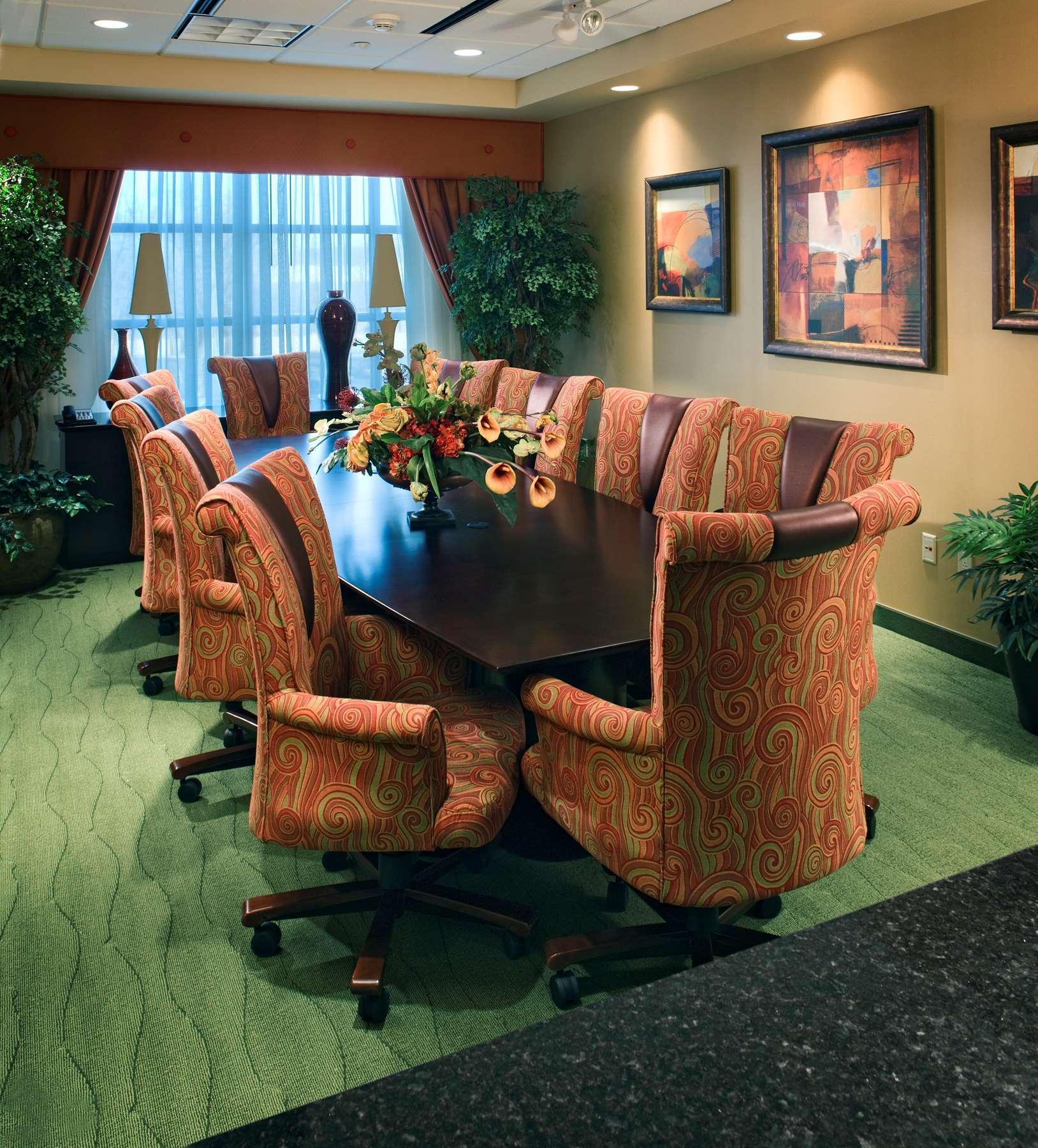 Embassy Suites East Peoria Hotel And Riverfront Conference Center Facilidades foto