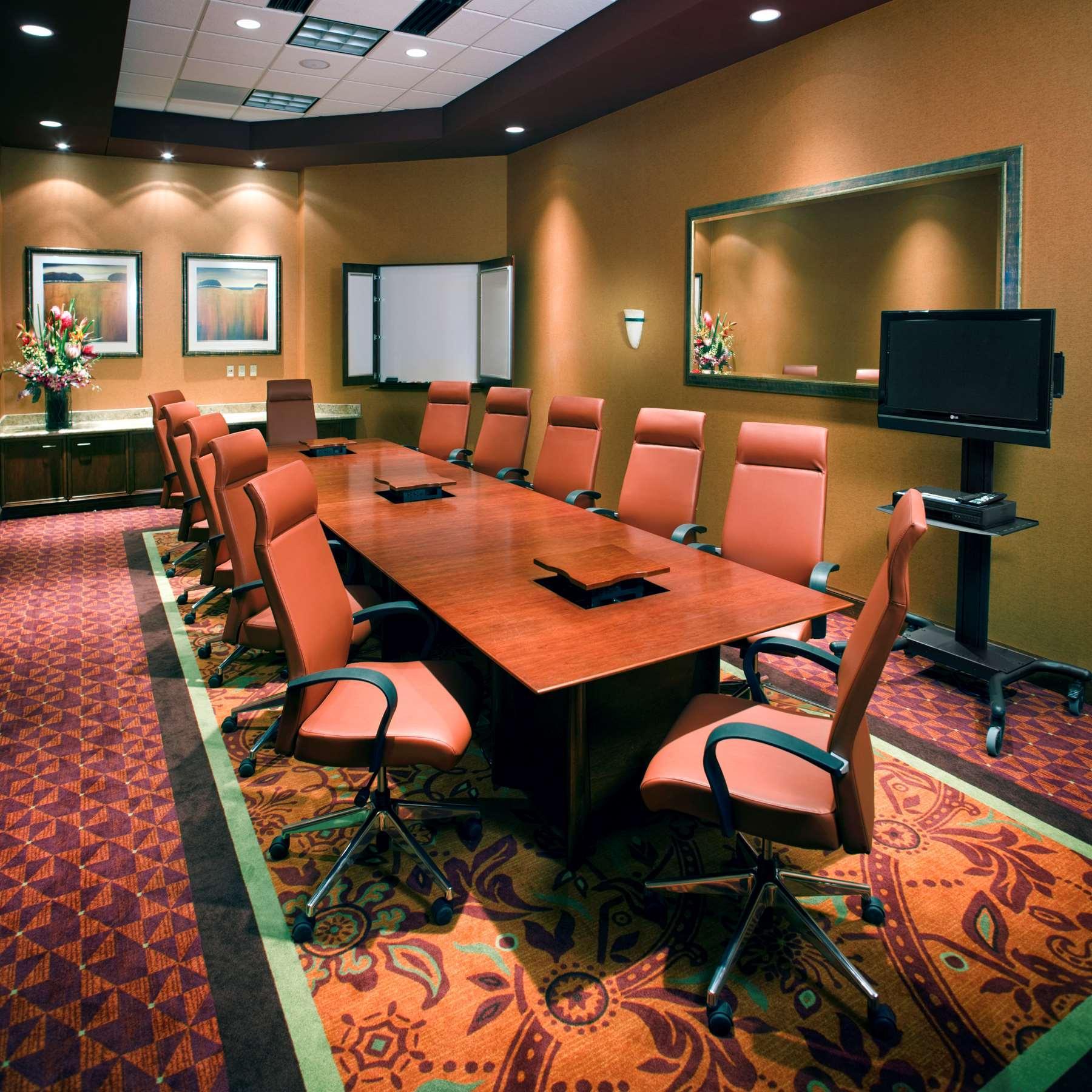 Embassy Suites East Peoria Hotel And Riverfront Conference Center Facilidades foto
